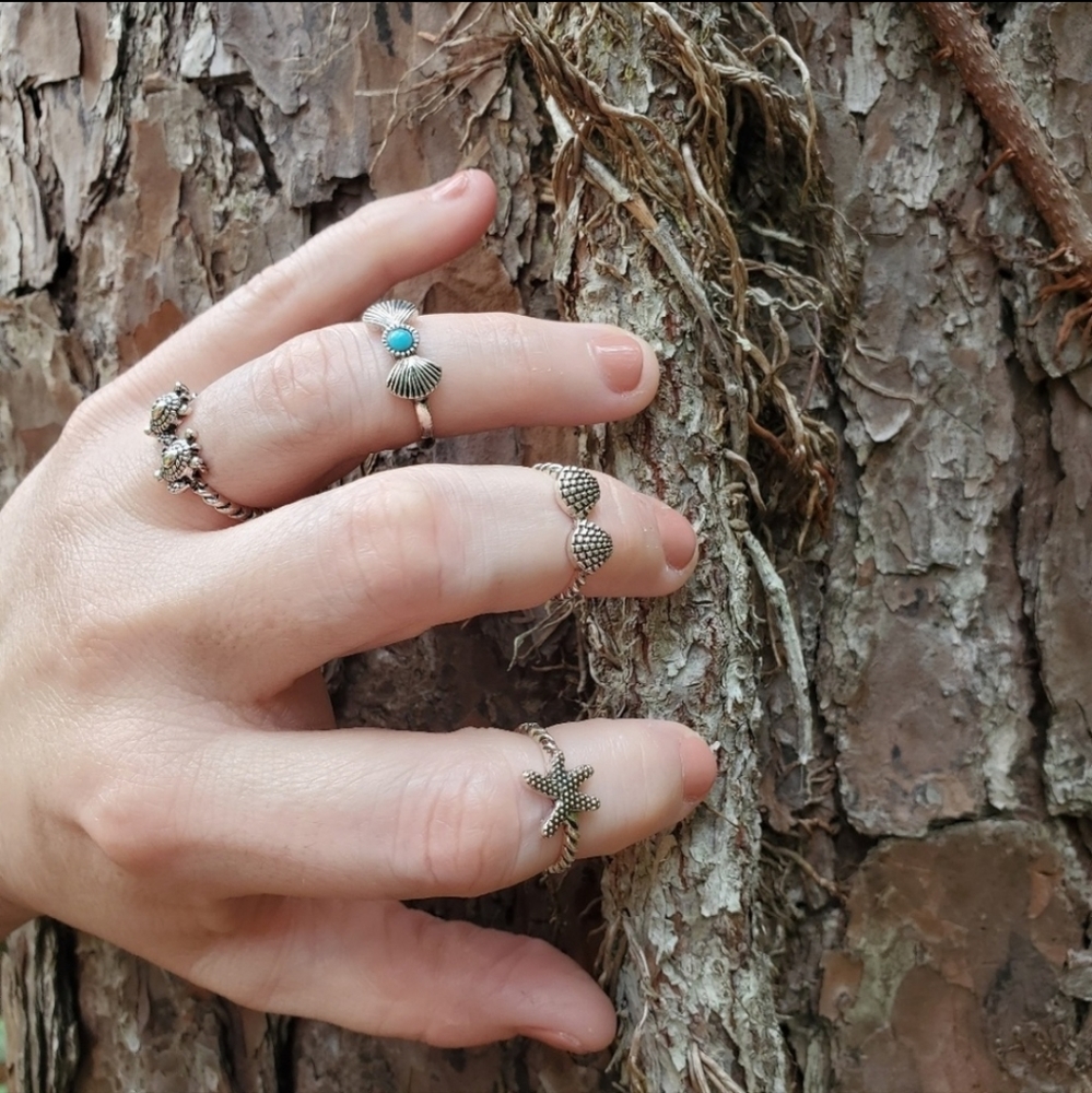 Under The Sea Golden Coast Midi Ring, 4 Piece Set - Picture 6 of 10